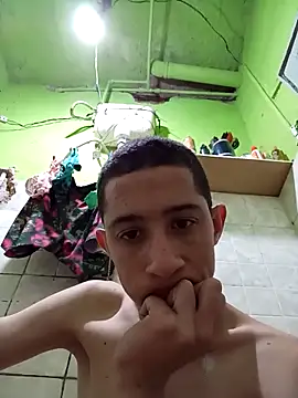 Caiogostosinho007 online show from December 2025 12:00:02 AM