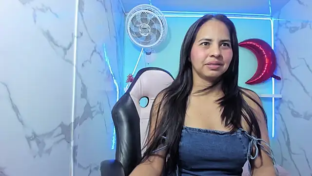 Snapshot of nicol_ross19 chatting on February 2026 06:22:01 AM nicol ross19 online show from February 2026 06:22:01 AM