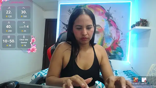 nicol ross19 online show from April 2026 09:39:33 PM