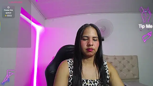 Snapshot of nicol_ross19 chatting on July 2026 07:11:02 PM nicol ross19 online show from July 2026 07:11:02 PM