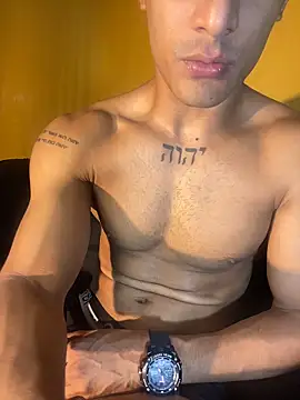 Maicol xxxx online show from February 2026 11:38:02 AM