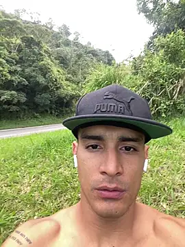 Maicol xxxx online show from February 2026 09:59:01 PM