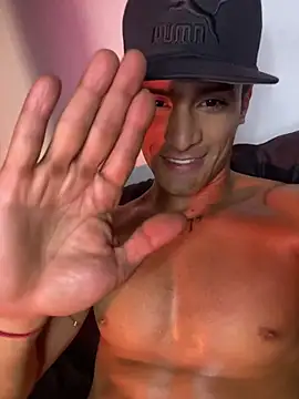 Maicol xxxx online show from February 2026 01:01:01 PM