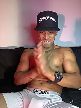 Maicol xxxx online show from March 2026 04:06:01 AM