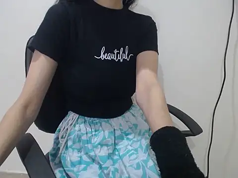 Farhana beautyfull online show from April 2026 04:37:02 AM