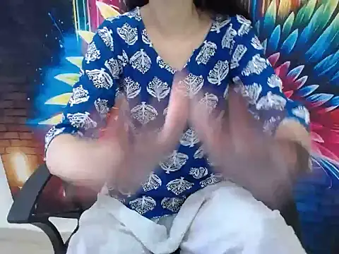 Farhana beautyfull online show from April 2026 04:47:01 AM
