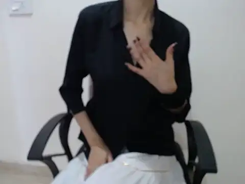 Farhana beautyfull online show from March 2026 04:44:02 AM