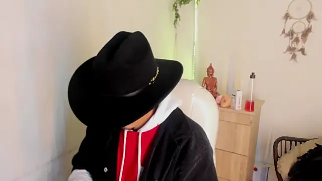 Aroon smith  online show from January 2026 01:37:02 PM