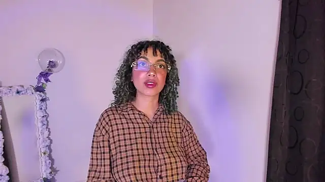 Conejita lis online show from April 2026 03:02:02 AM