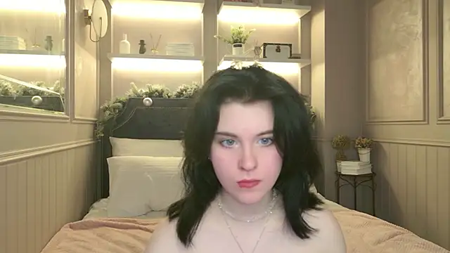 Milana Cold online show from January 2026 05:47:01 AM