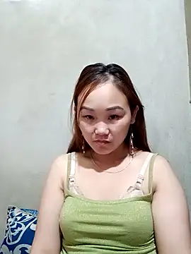 yula-bi online show from April 2026 10:16:02 PM