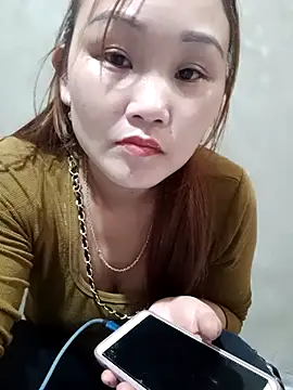 Snapshot of yula-bi chatting on May 2026 07:35:02 AM yula-bi online show from May 2026 07:35:02 AM