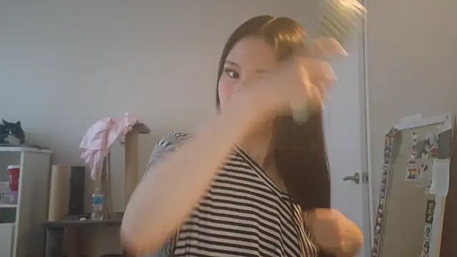 luvvivii online show from March 2026 12:58:02 AM