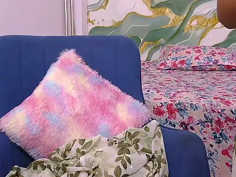 bold-smirthii online show from February 2026 04:56:02 AM