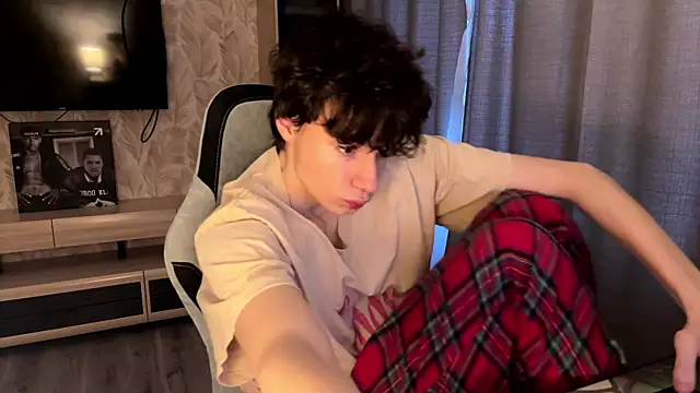 Eddy Blare online show from December 2025 07:52:02 AM