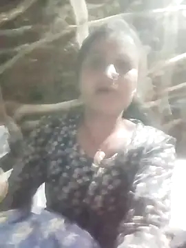 Cuty priti online show from April 2026 05:25:01 PM