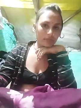 Cuty priti online show from February 2026 04:50:01 PM