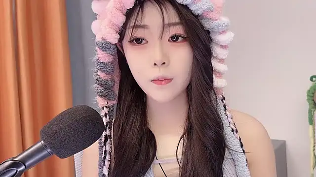 smalldaisy online show from February 2026 02:18:01 AM