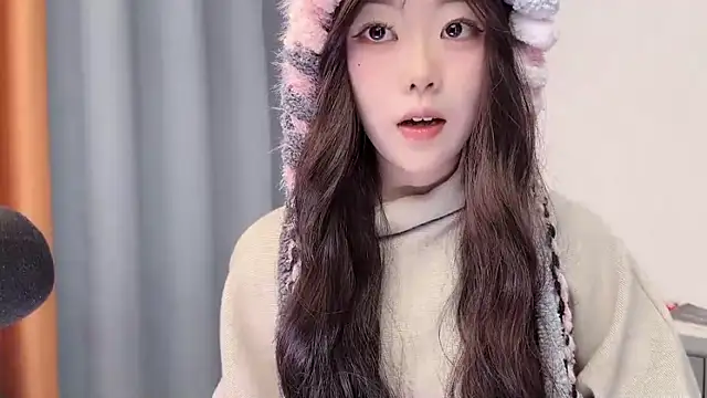 smalldaisy online show from March 2026 02:37:01 AM