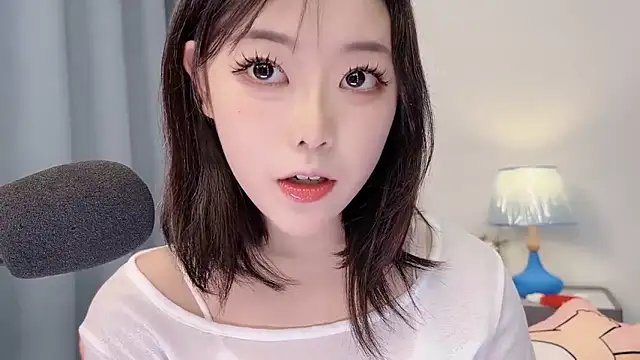 smalldaisy online show from April 2026 03:46:02 AM