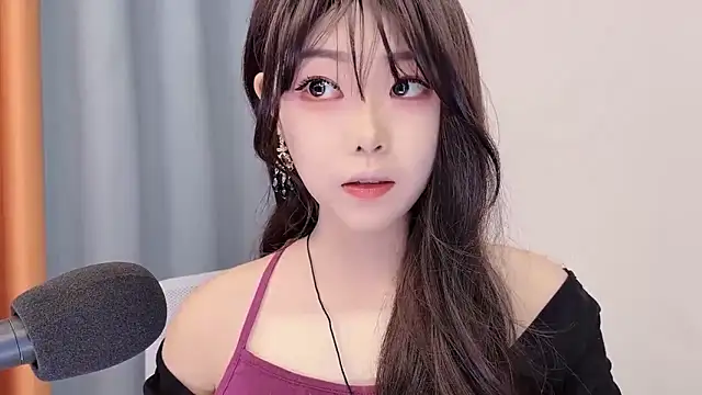 smalldaisy online show from February 2026 01:49:01 AM