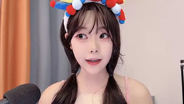 smalldaisy online show from February 2026 01:36:02 AM