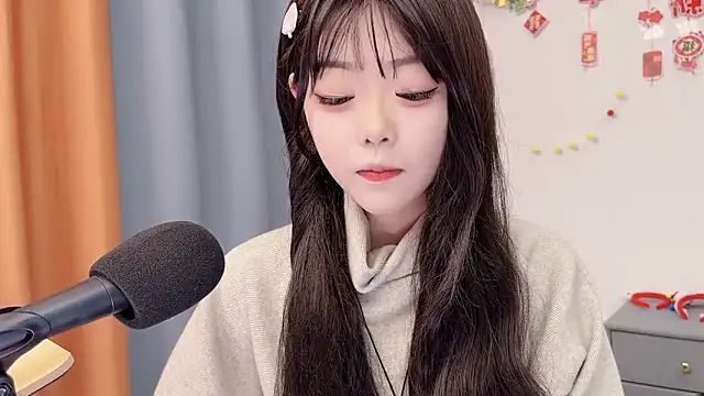 smalldaisy online show from February 2026 02:12:01 AM