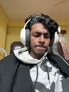 Snapshot of tooexpensive chatting on January 2026 01:45:02 AM tooexpensive online show from January 2026 01:45:02 AM