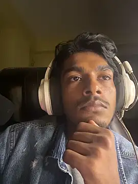 Snapshot of tooexpensive chatting on February 2026 07:31:01 PM tooexpensive online show from February 2026 07:31:01 PM