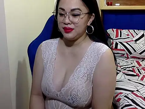Snapshot of celine_margo chatting on July 2026 06:15:01 AM celine margo online show from July 2026 06:15:01 AM