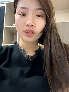 GYYooo online show from December 2025 06:05:02 AM