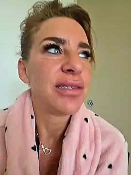 LaLynn online show from March 2026 11:11:02 AM