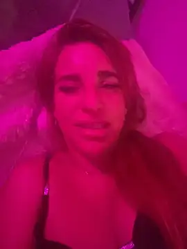 LaLynn online show from July 2026 10:42:01 PM