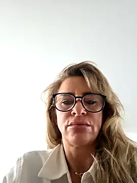 LaLynn online show from February 2026 03:56:01 PM