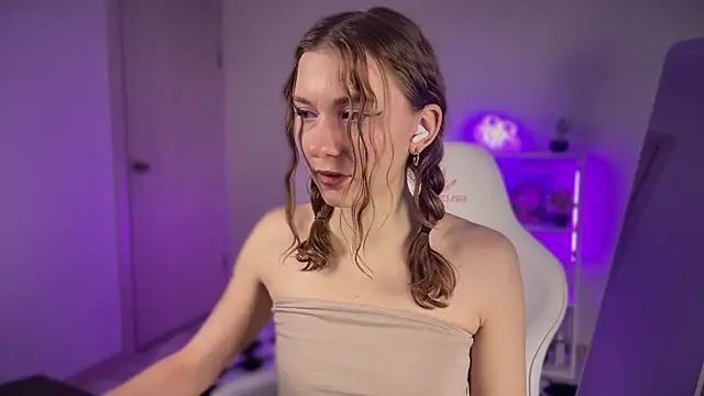 KellySunn online show from March 2026 08:14:02 AM