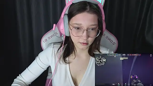 Pink-Aura- online show from January 2026 07:20:02 PM