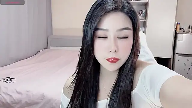 Ogravity  online show from February 2026 12:38:01 PM