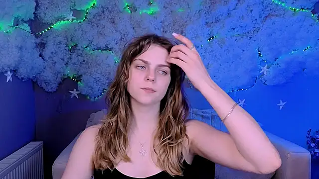 naya may online show from April 2026 07:09:01 PM