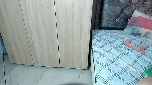 Snapshot of cloe_brown1 chatting on February 2026 07:03:01 PM cloe brown1 online show from February 2026 07:03:01 PM