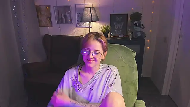 SarahShelby online show from May 2026 09:13:01 PM