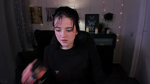 SarahShelby online show from March 2026 08:44:02 PM