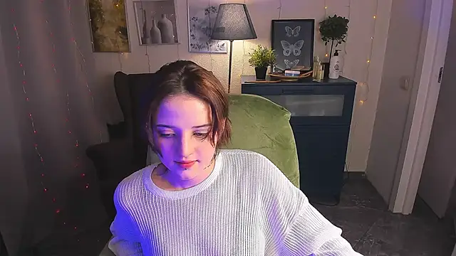 SarahShelby online show from June 2026 10:15:02 PM