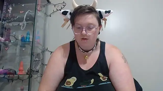 Snapshot of Pupghostt chatting on May 2026 06:09:01 PM Pupghostt online show from May 2026 06:09:01 PM