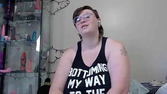 Snapshot of Pupghostt chatting on May 2026 03:09:01 PM Pupghostt online show from May 2026 03:09:01 PM
