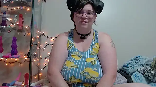 Snapshot of Pupghostt chatting on April 2026 06:47:02 PM Pupghostt online show from April 2026 06:47:02 PM