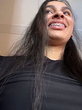 ManuelaEvans  online show from April 2026 09:54:01 PM