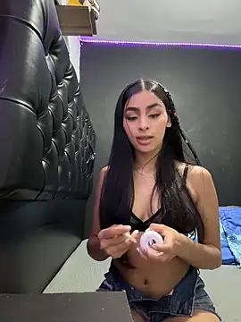 ManuelaEvans  online show from February 2026 09:46:02 PM