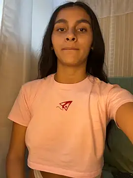 ManuelaEvans  online show from April 2026 10:46:02 PM