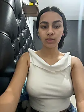 ManuelaEvans  online show from February 2026 08:10:02 PM