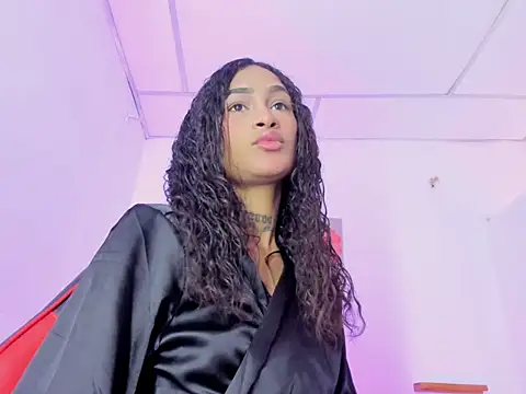 lyanablucs1 online show from December 2025 12:52:02 PM